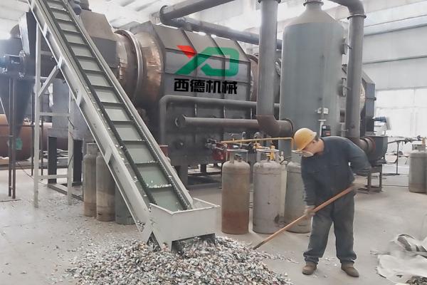 為什么要使用易拉罐脫漆爐，河南西德機械設備