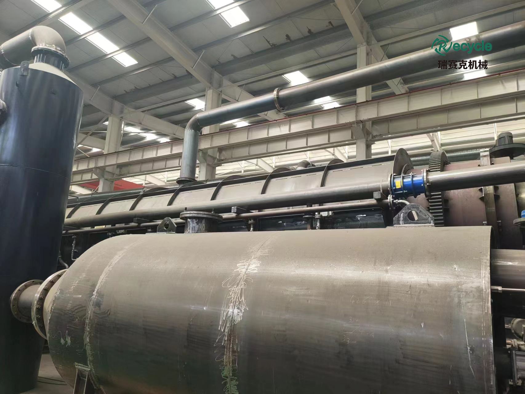 <strong>碳化爐電、氣、油聯(lián)產(chǎn)生產(chǎn)工藝：實(shí)現(xiàn)能源合理利用并減少成本</strong>