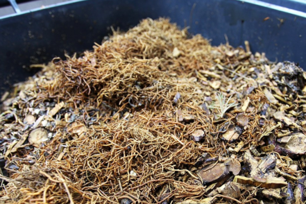 連續(xù)式炭化爐的多功能應(yīng)用